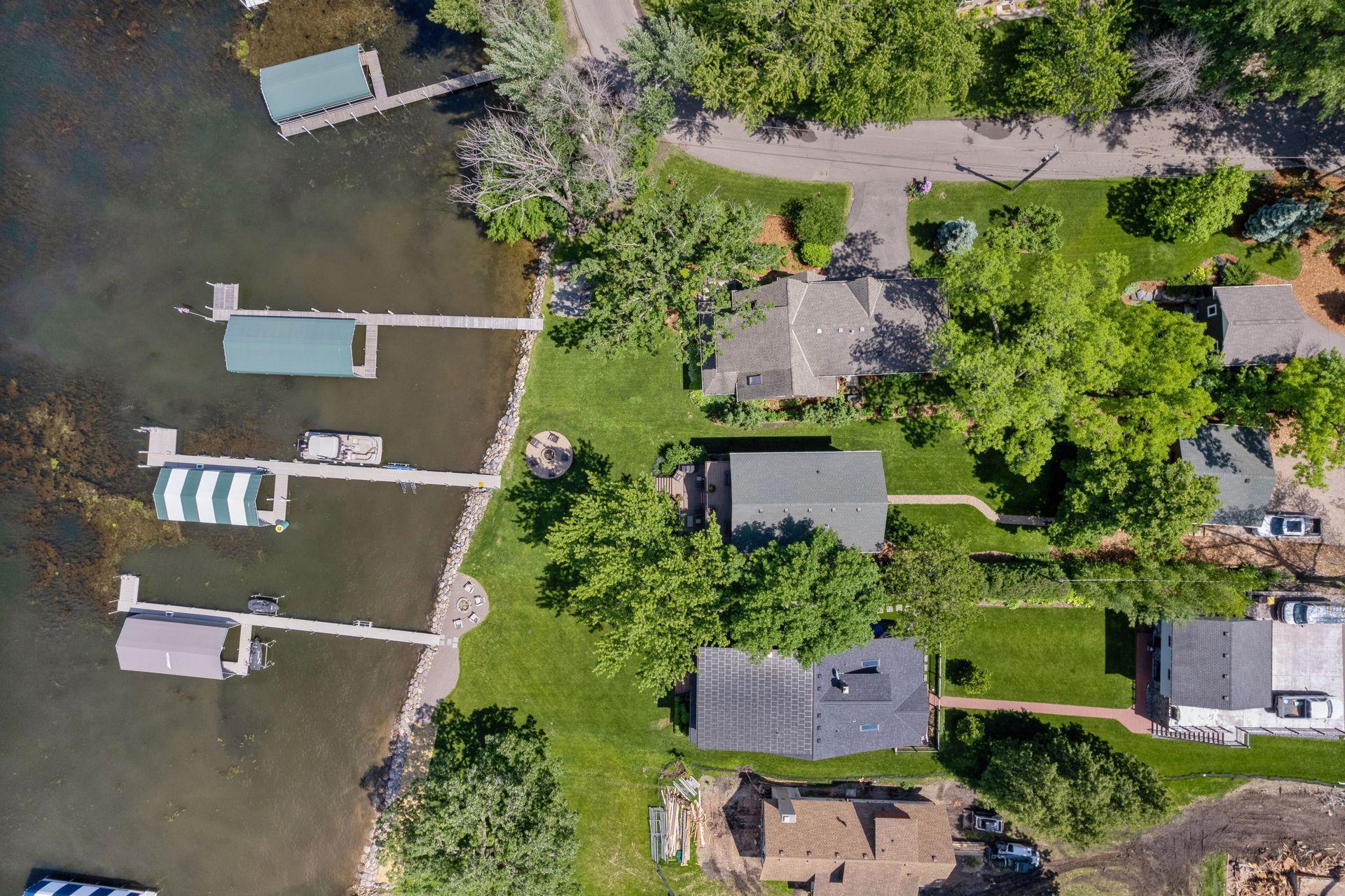 2256 Shadywood Road
