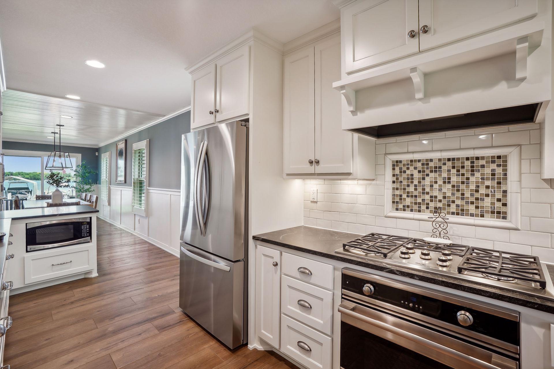2256 Shadywood Road