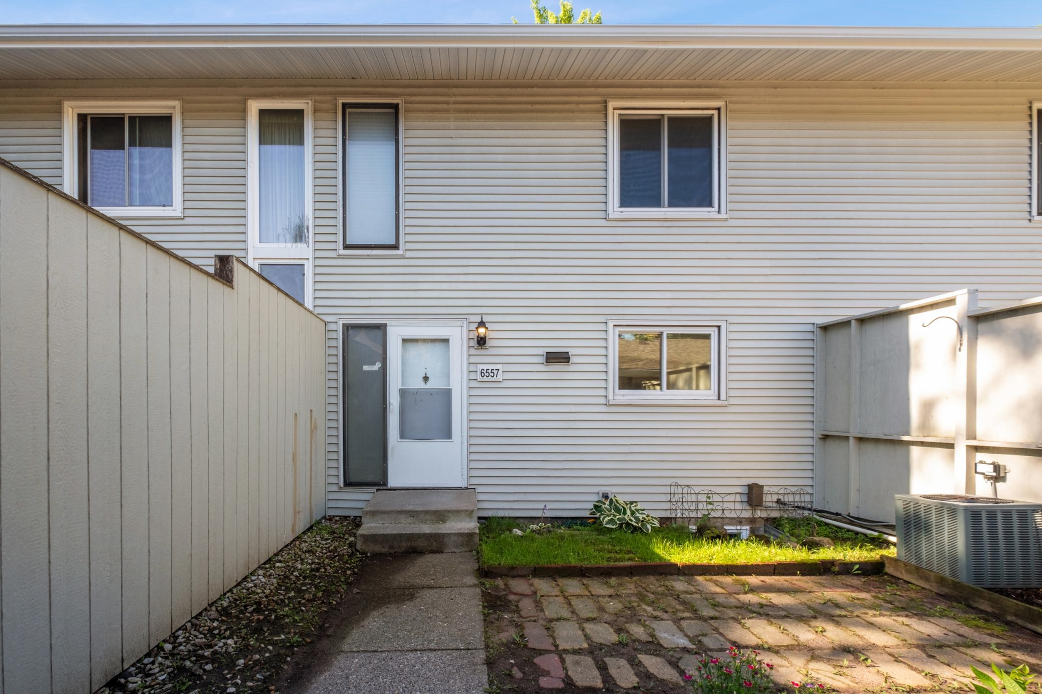 6557 40th Street N