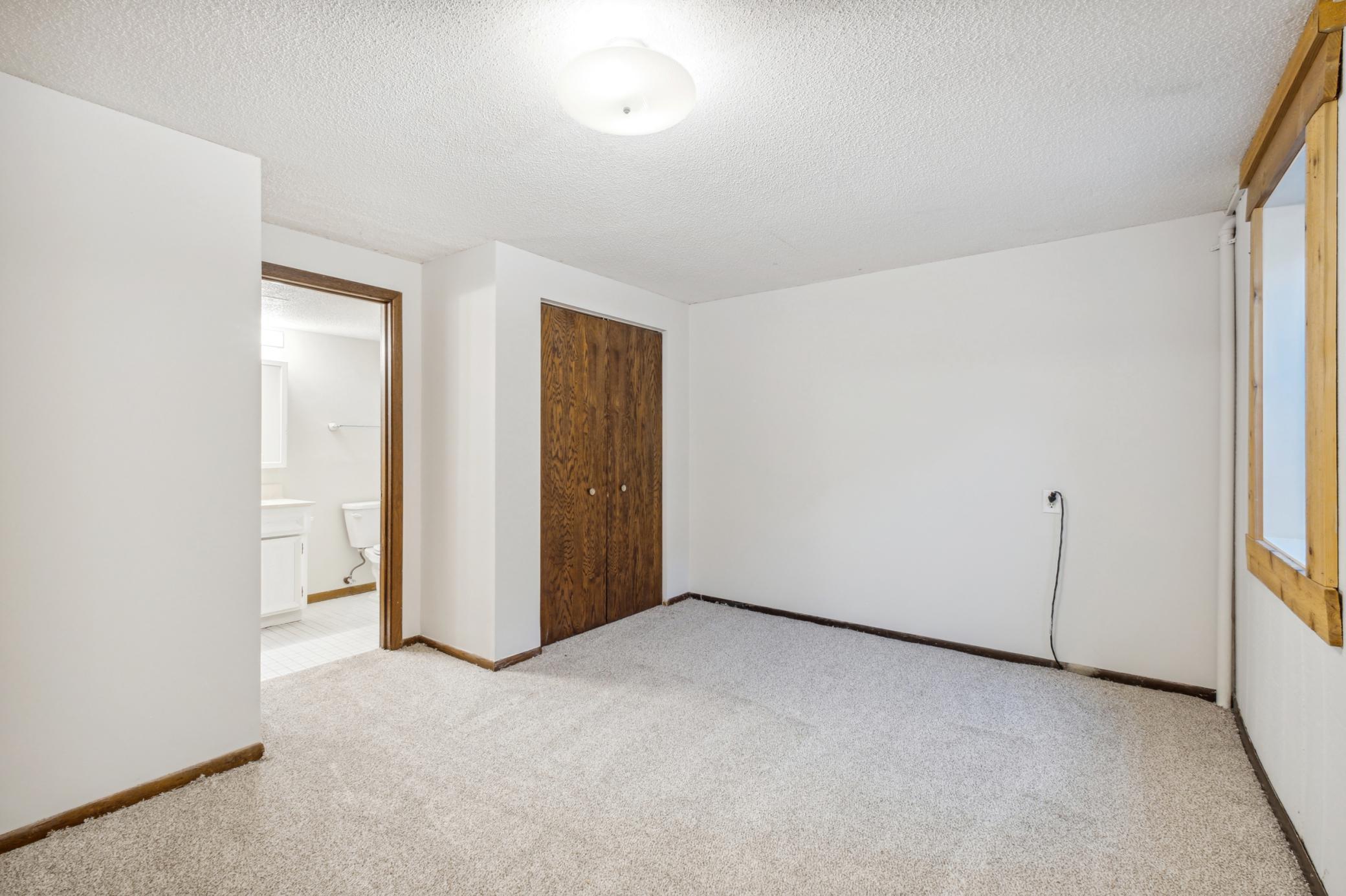 6557 40th Street N