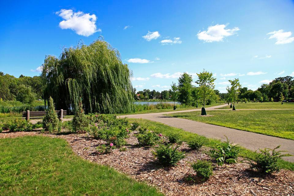 2521 Irving Avenue S