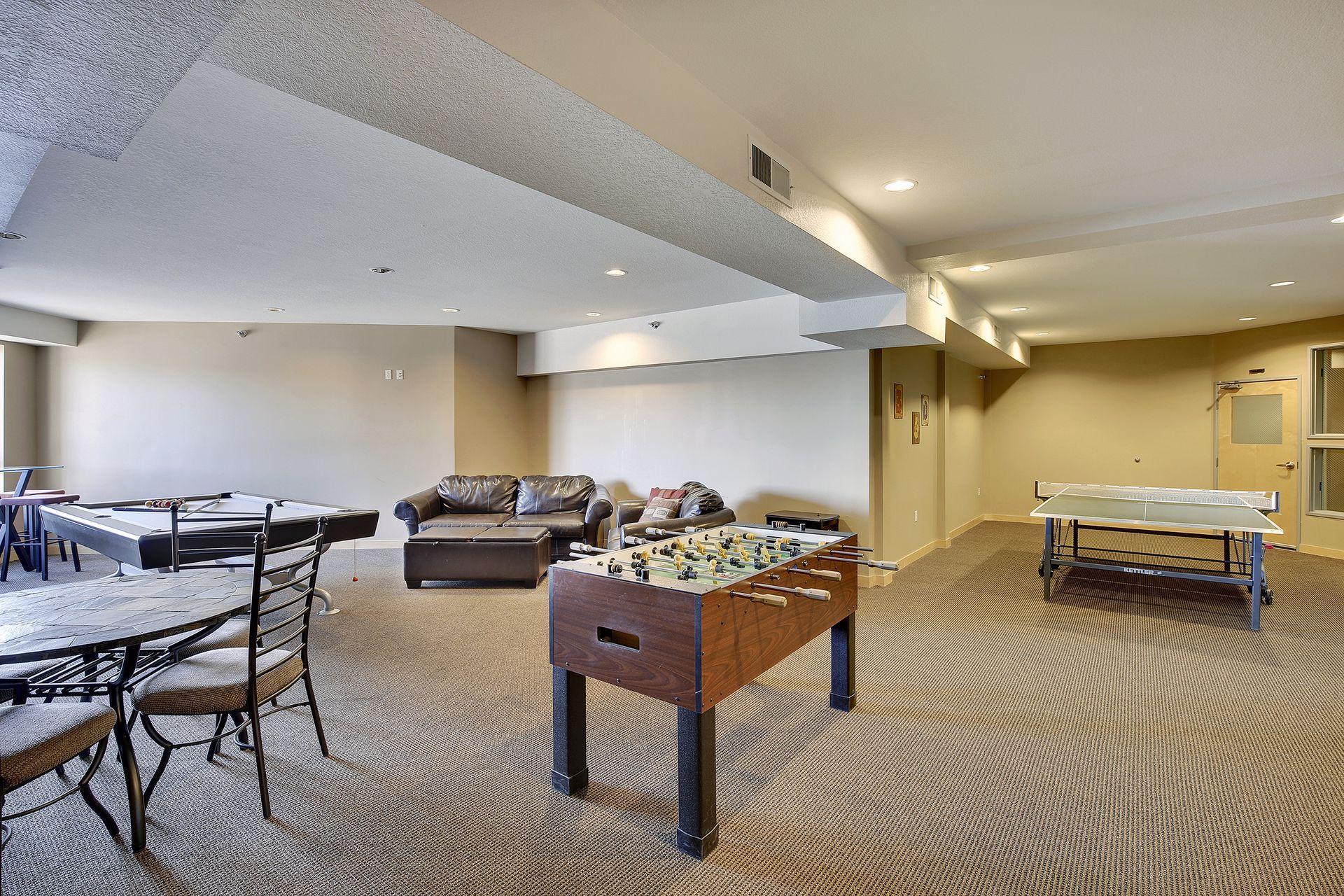2600 University Avenue SE Unit: 204