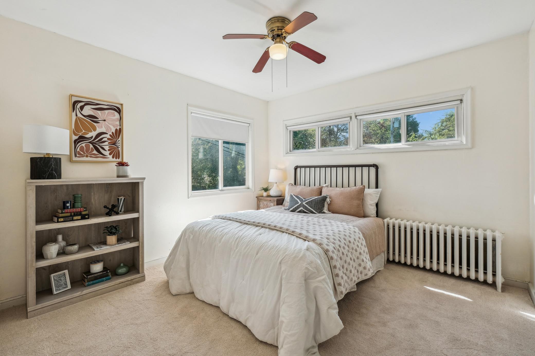 260 Winona Street W
