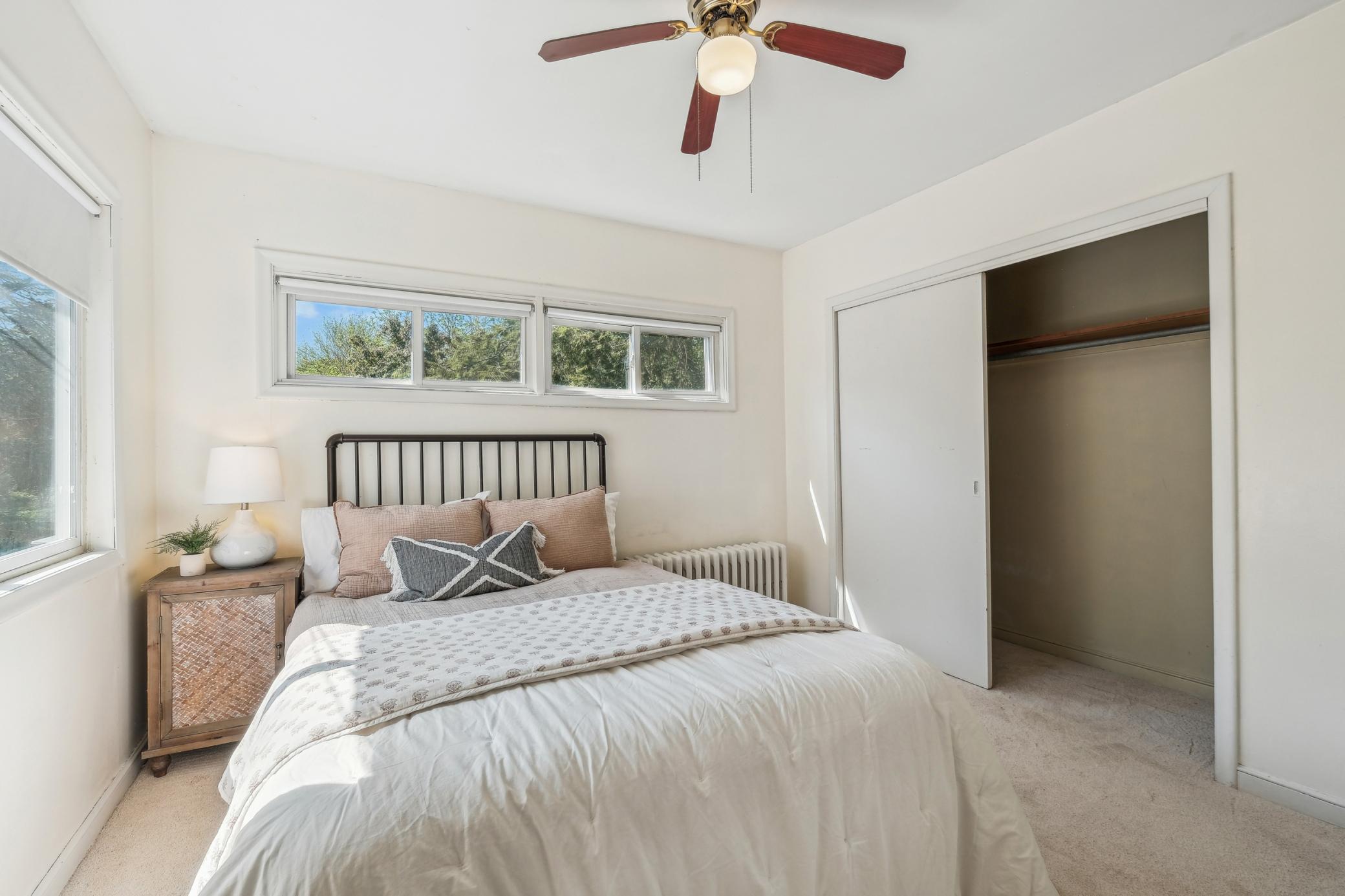 260 Winona Street W