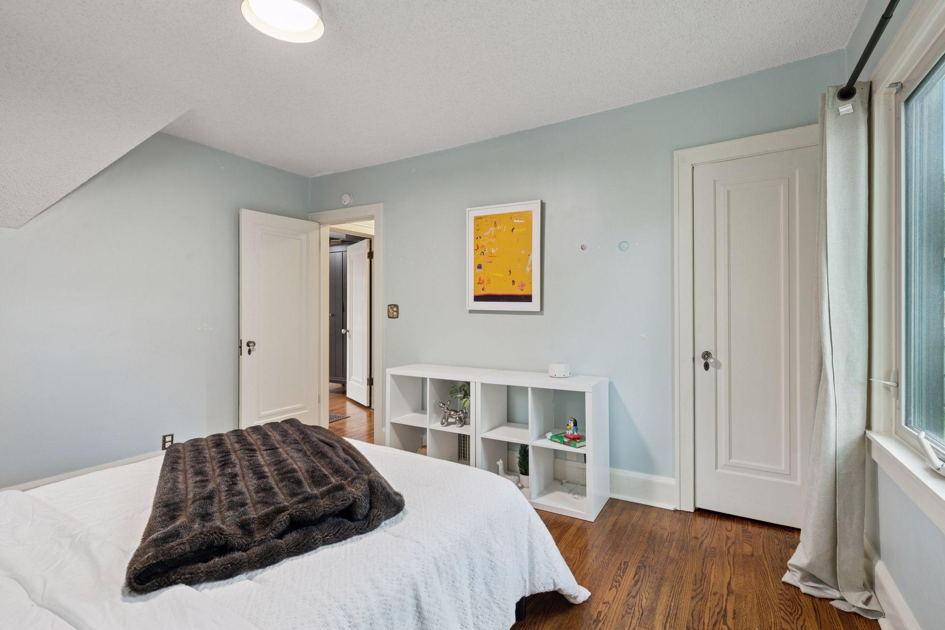 4832 Bloomington Avenue