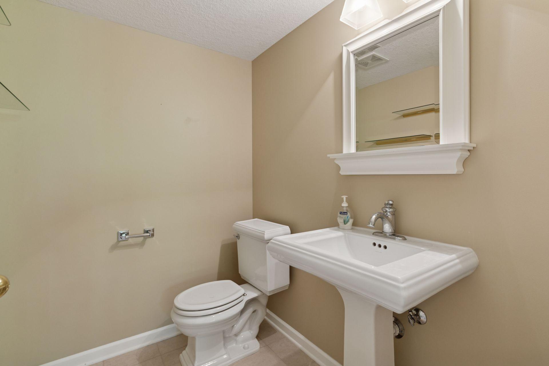 5427 Butternut Circle