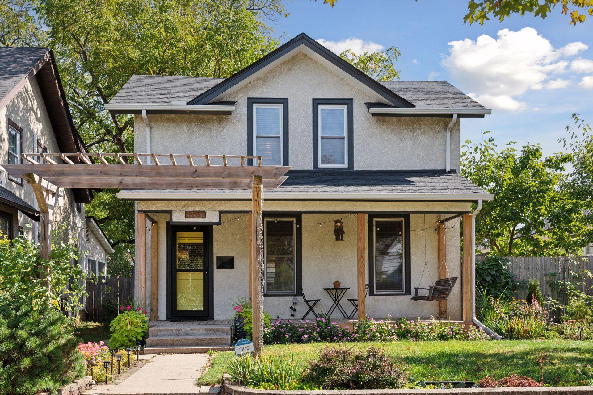 3209 Pleasant Avenue