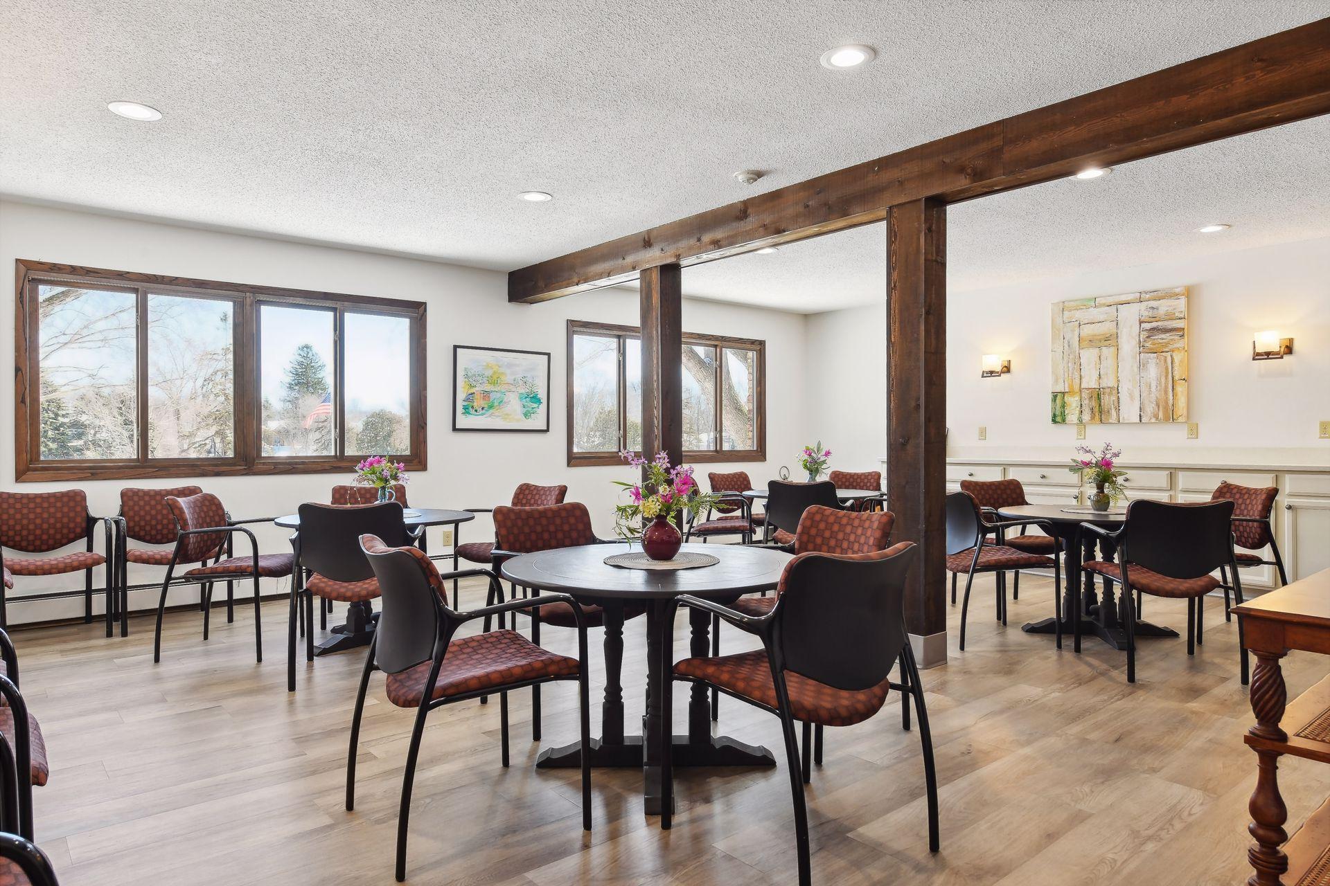 205 Barry Avenue S Unit: 303