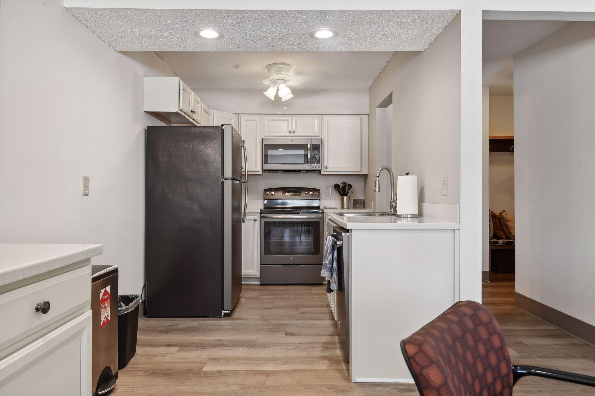 205 Barry Avenue S Unit: 303