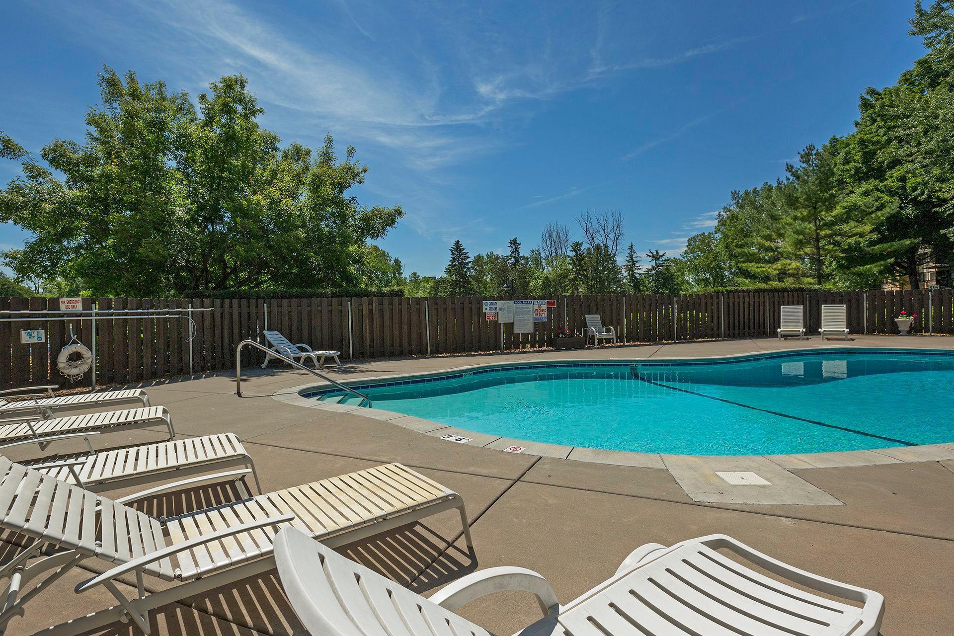 205 Barry Avenue S Unit: 303