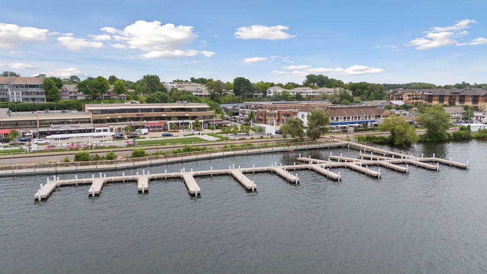 205 Barry Avenue S Unit: 303