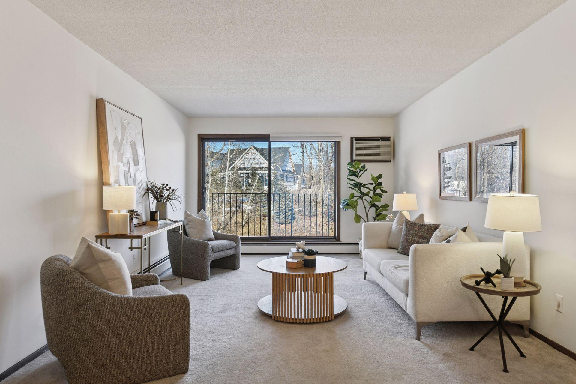 205 Barry Avenue S Unit: 303