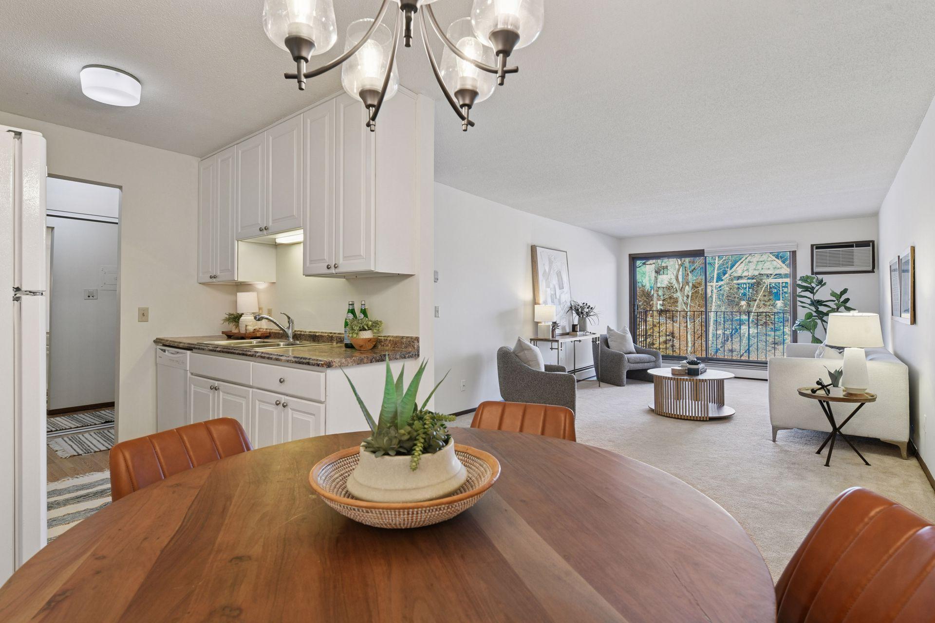 205 Barry Avenue S Unit: 303