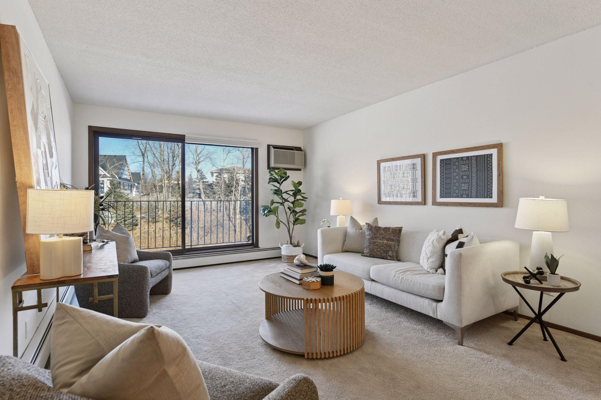 205 Barry Avenue S Unit: 303