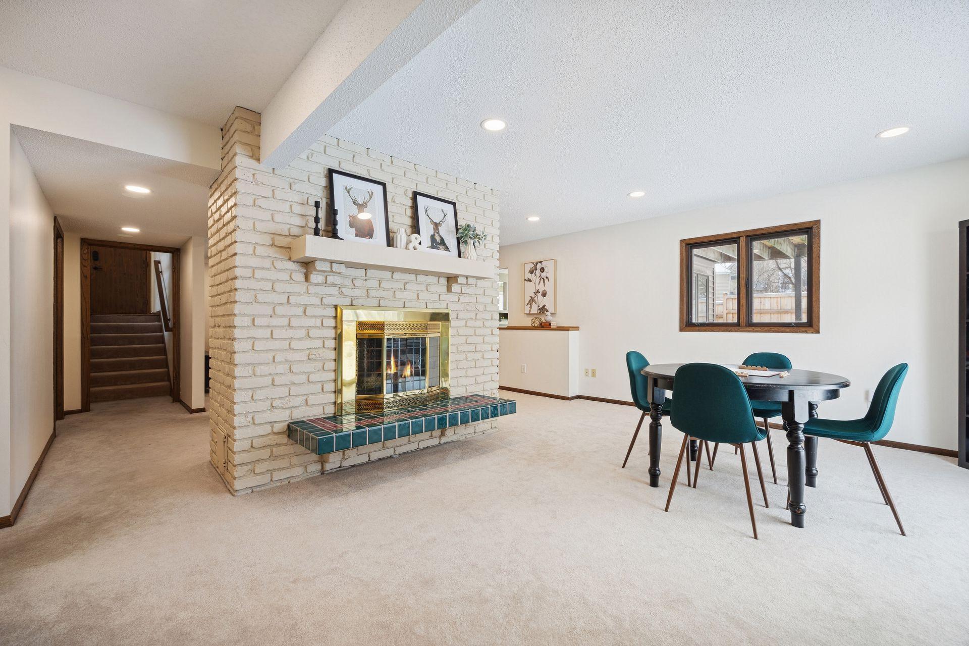 10001 Windsor Lake Lane