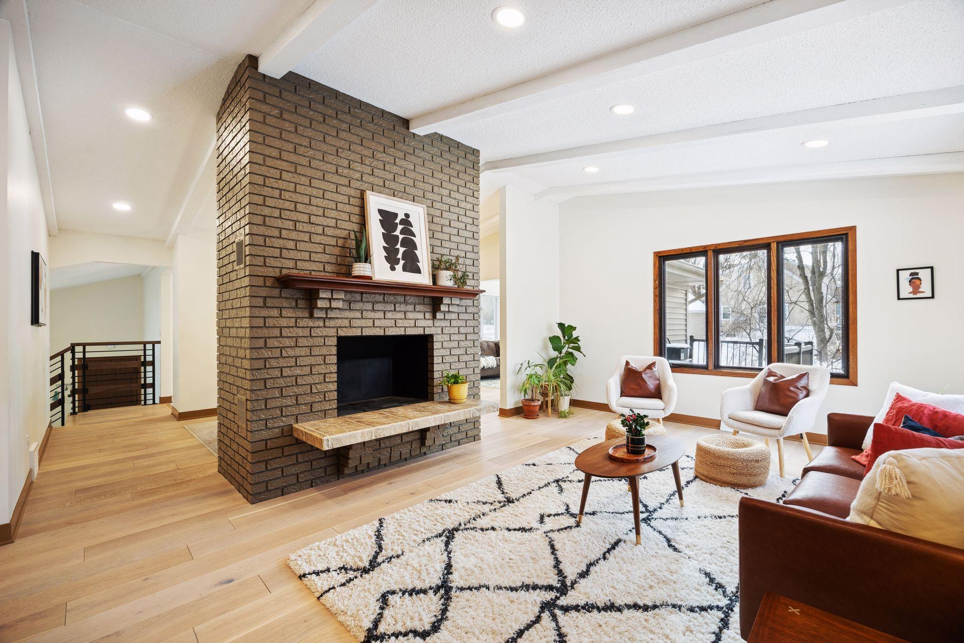 10001 Windsor Lake Lane