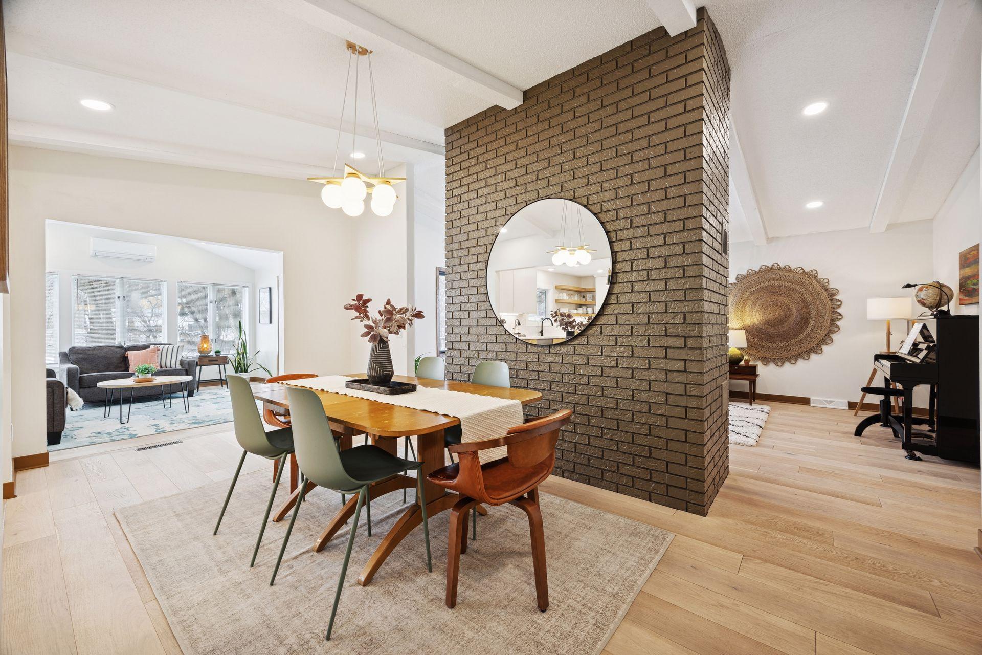 10001 Windsor Lake Lane