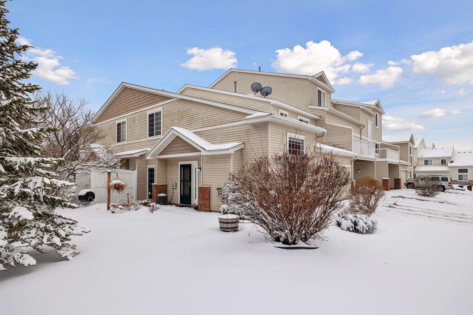 17776 66th Avenue N Unit: 17776