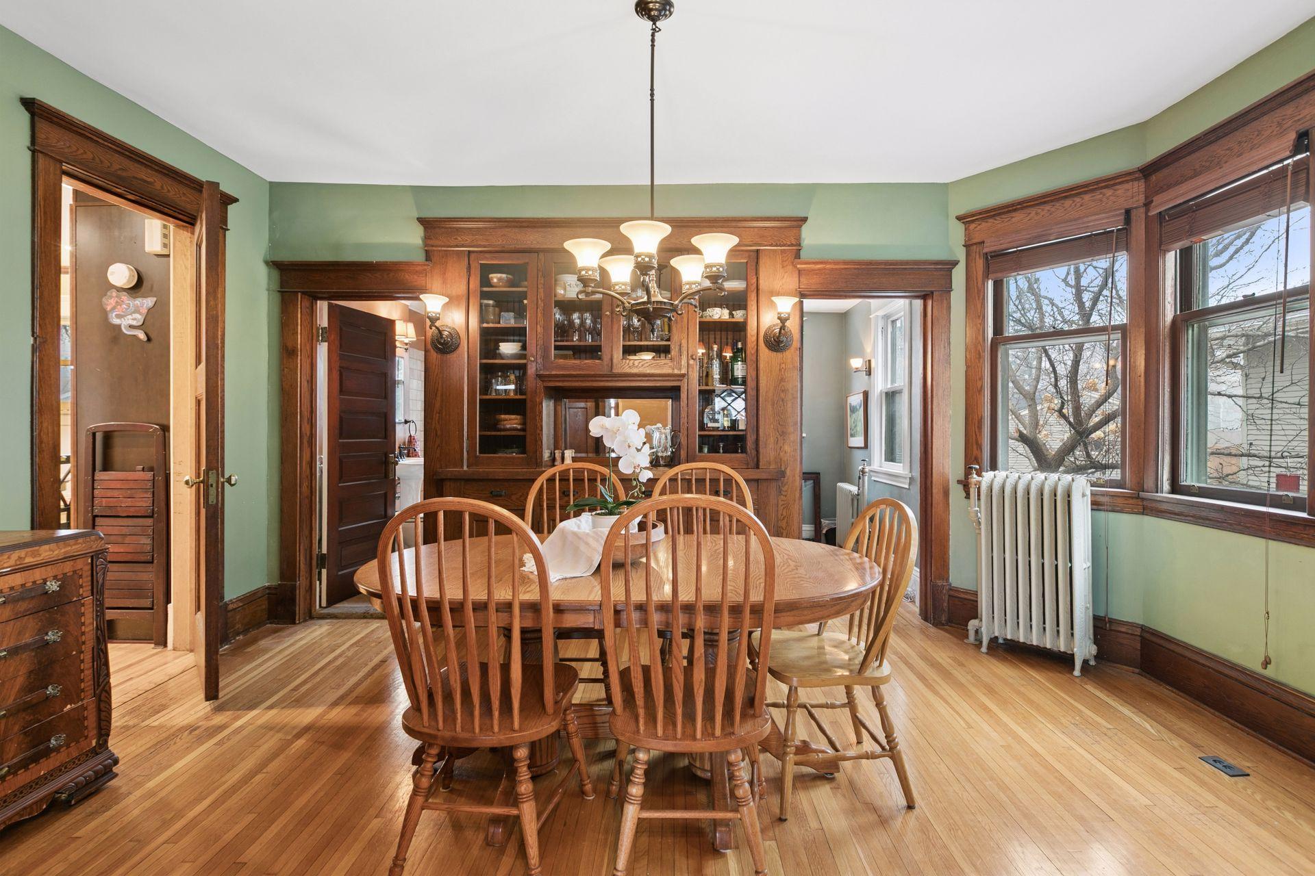 1957 Selby Avenue