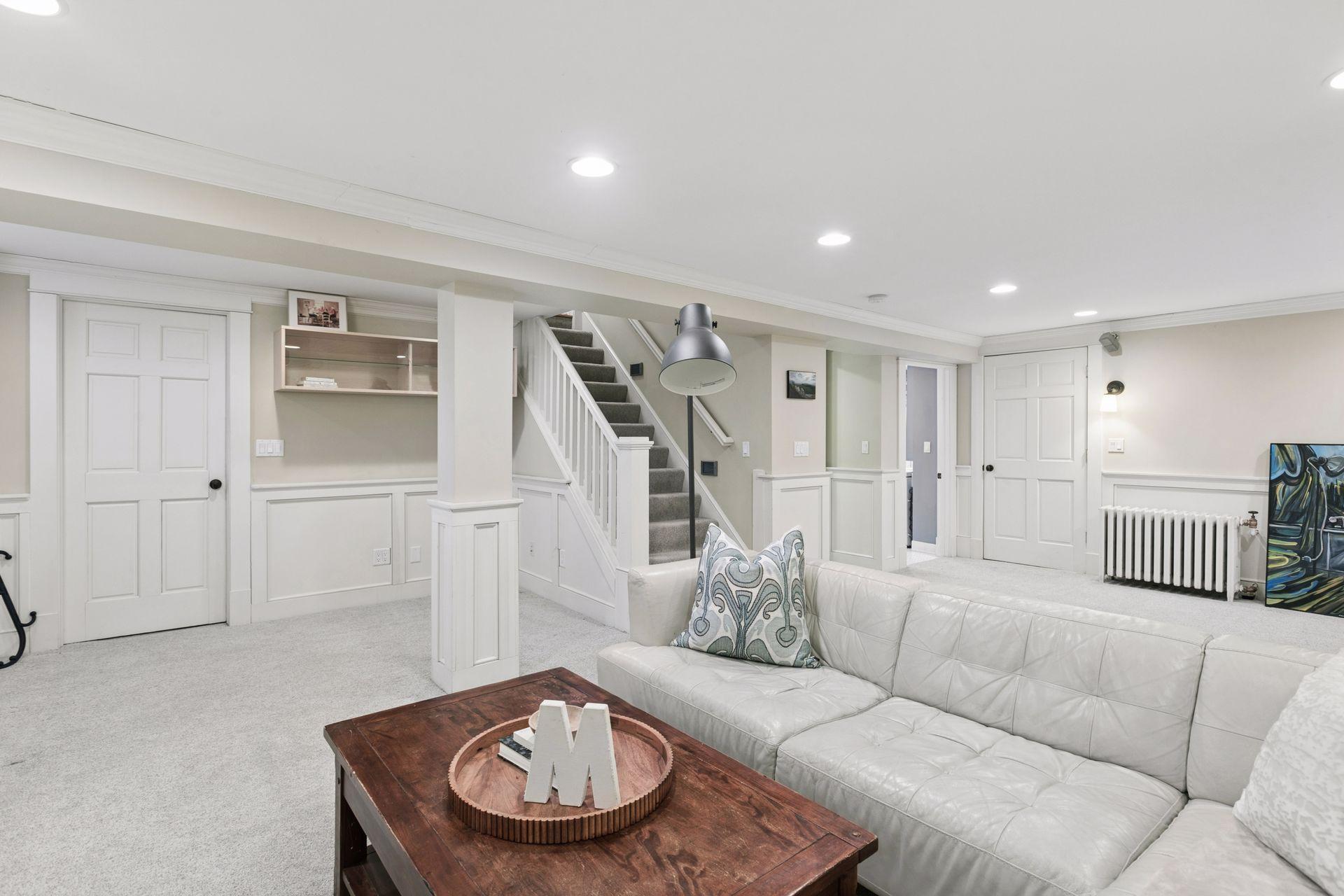 1957 Selby Avenue