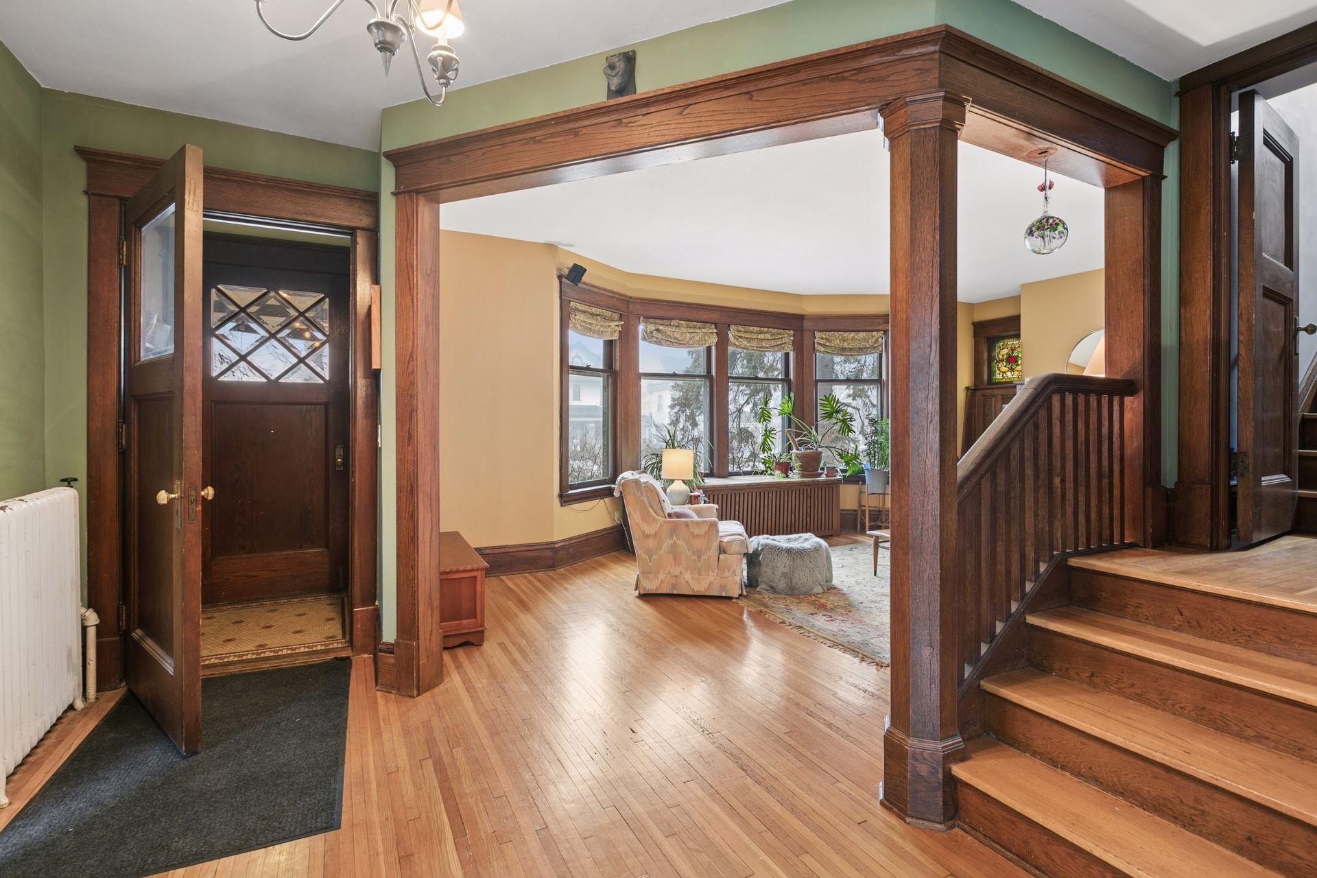 1957 Selby Avenue