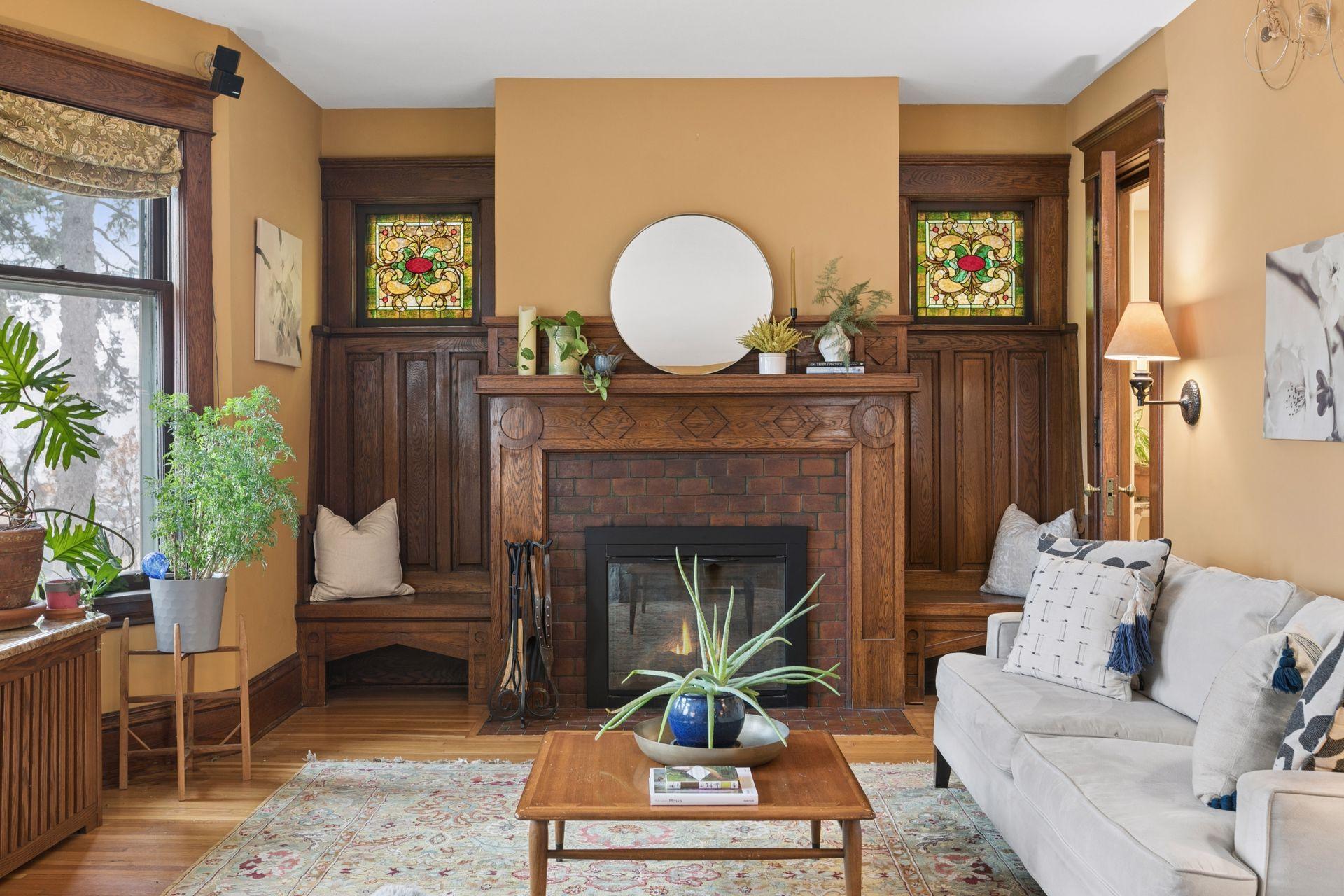 1957 Selby Avenue