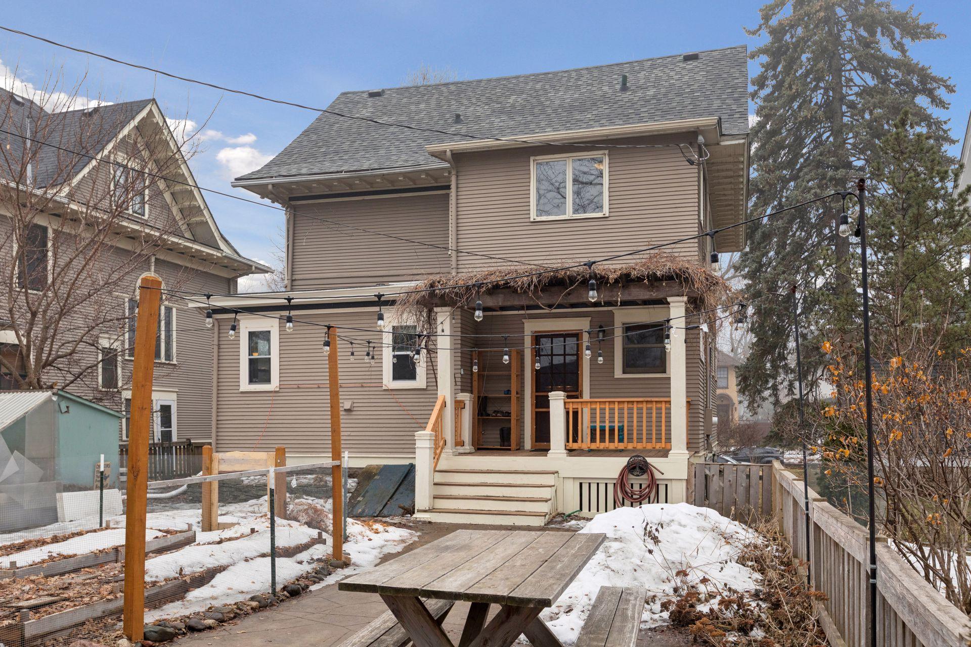 1957 Selby Avenue