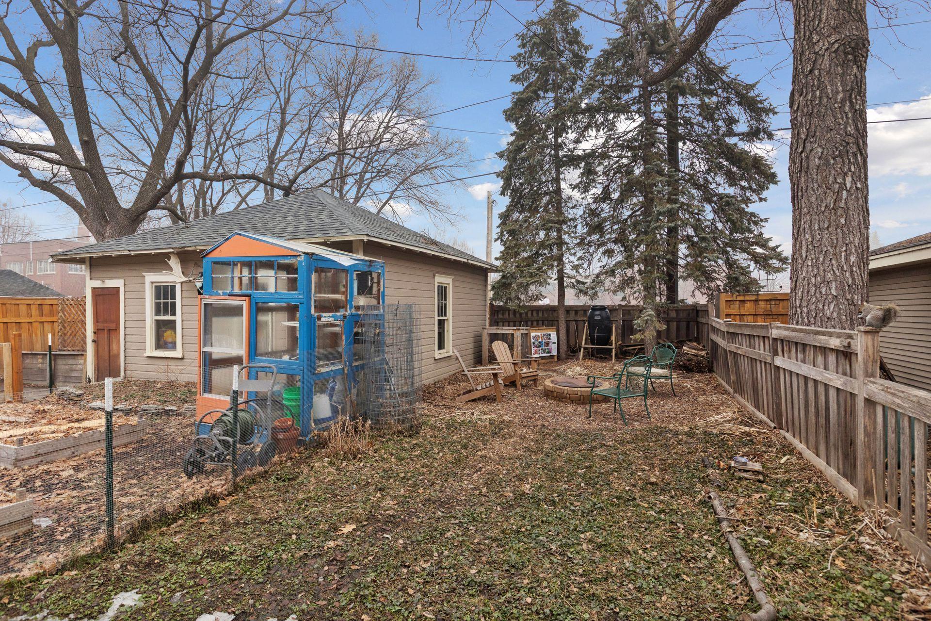 1957 Selby Avenue