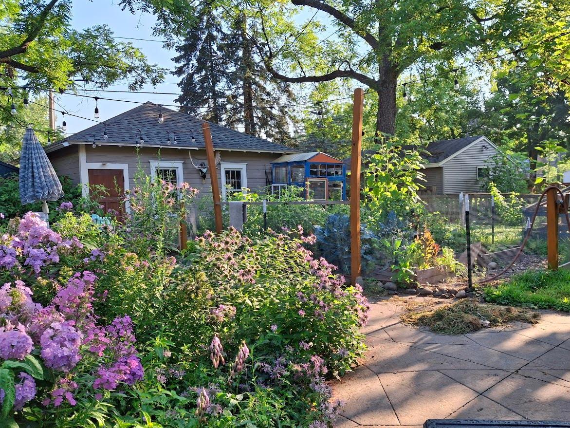 1957 Selby Avenue