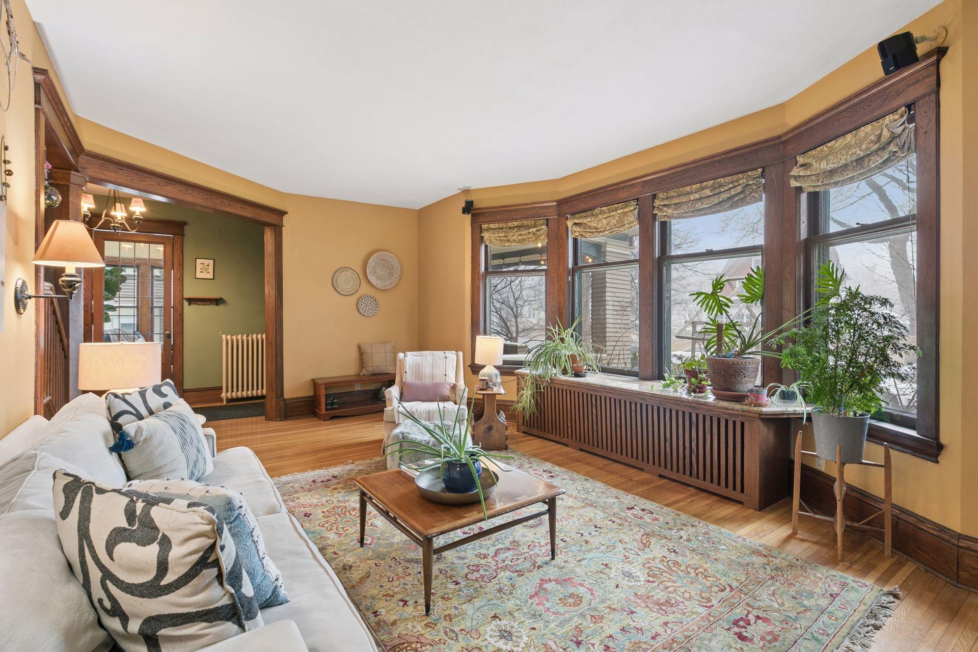 1957 Selby Avenue