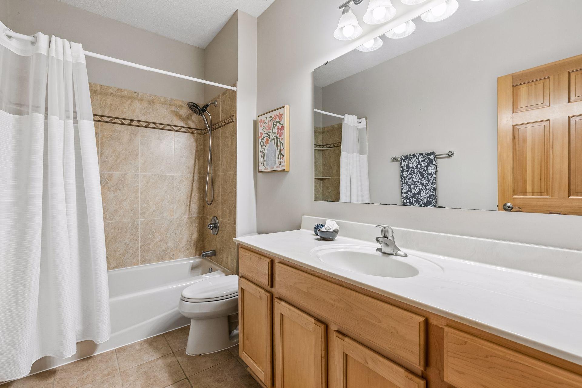 14314 Robin Road NE