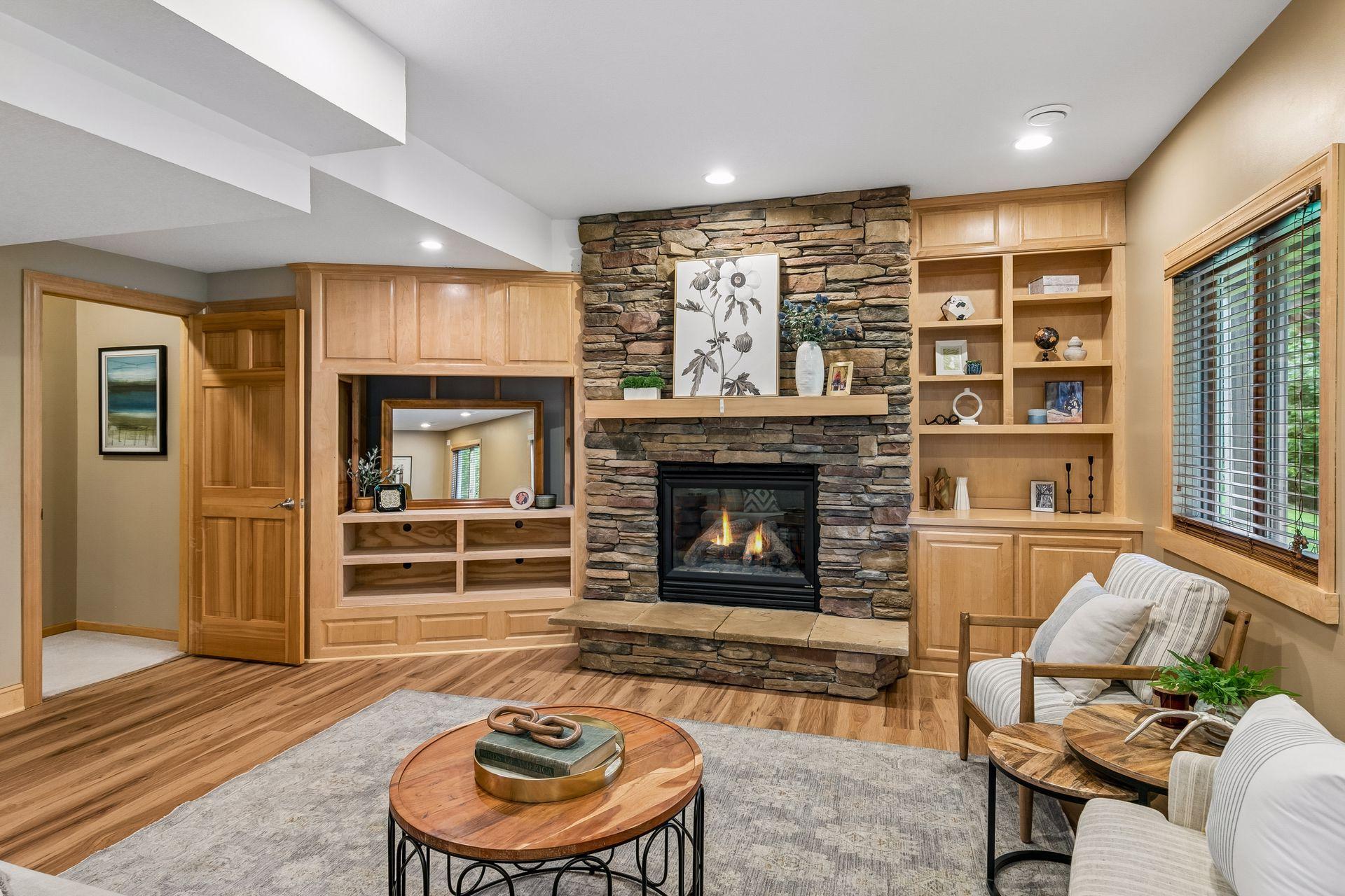 14314 Robin Road NE