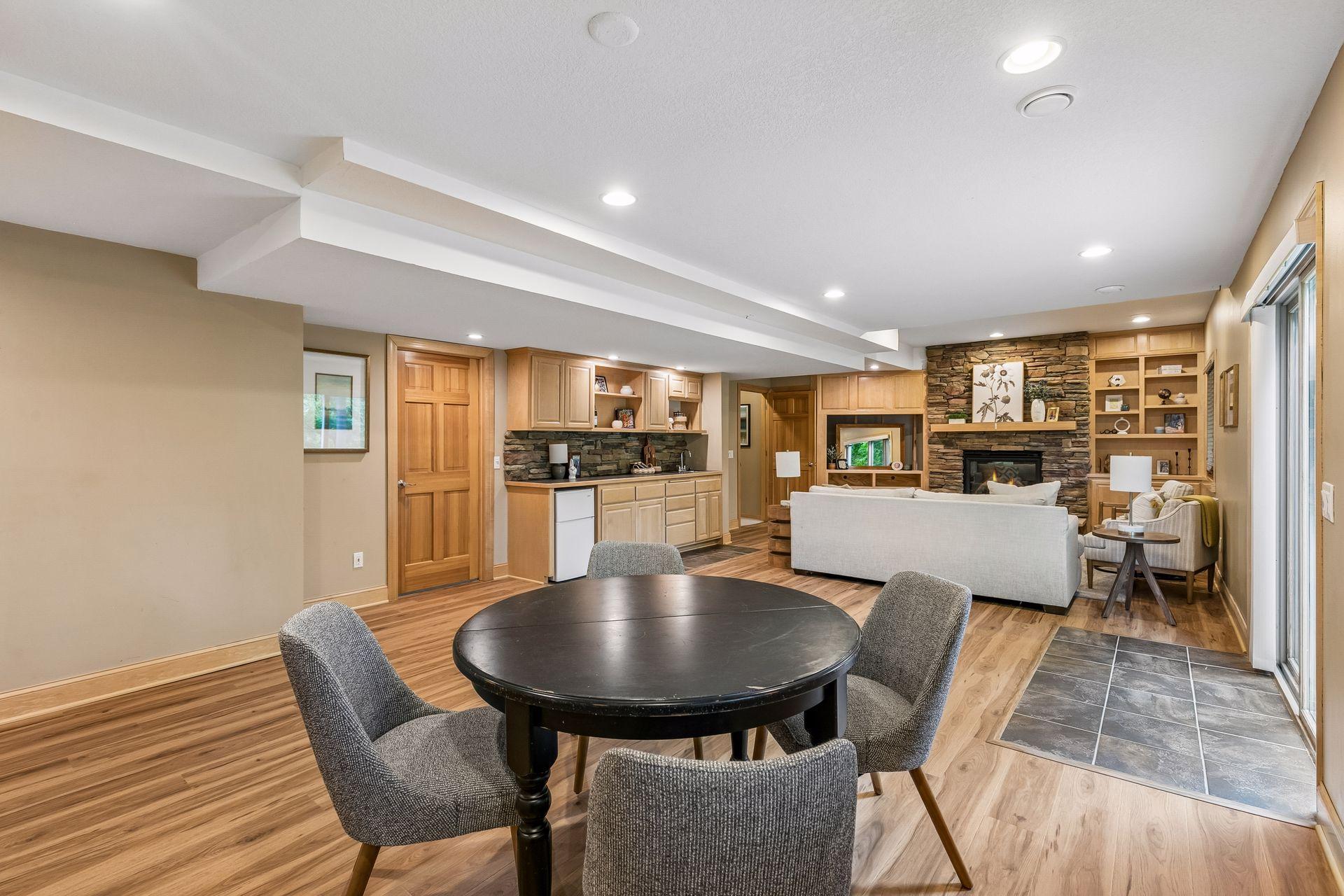 14314 Robin Road NE