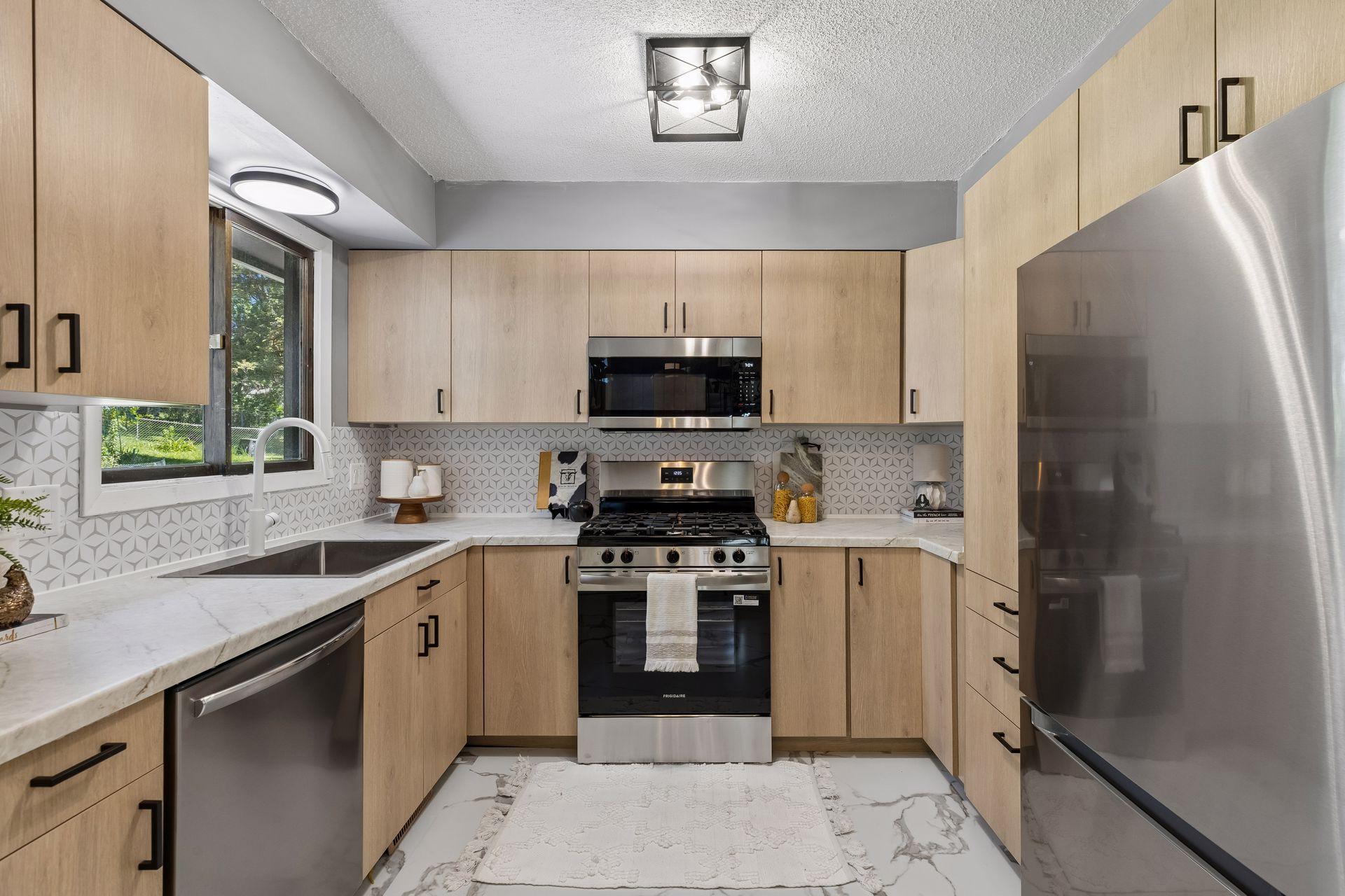 1077 Churchill Circle