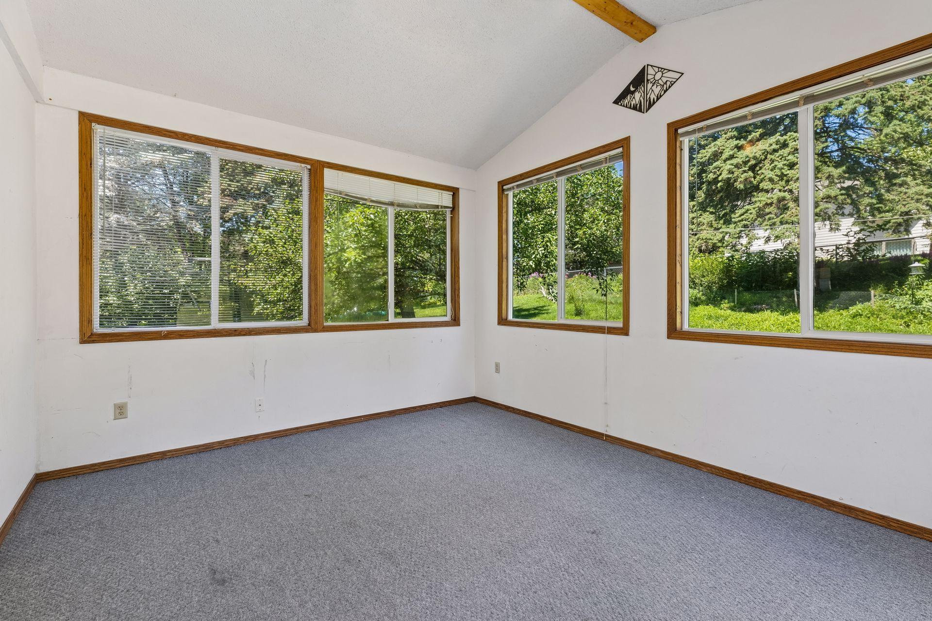 1077 Churchill Circle