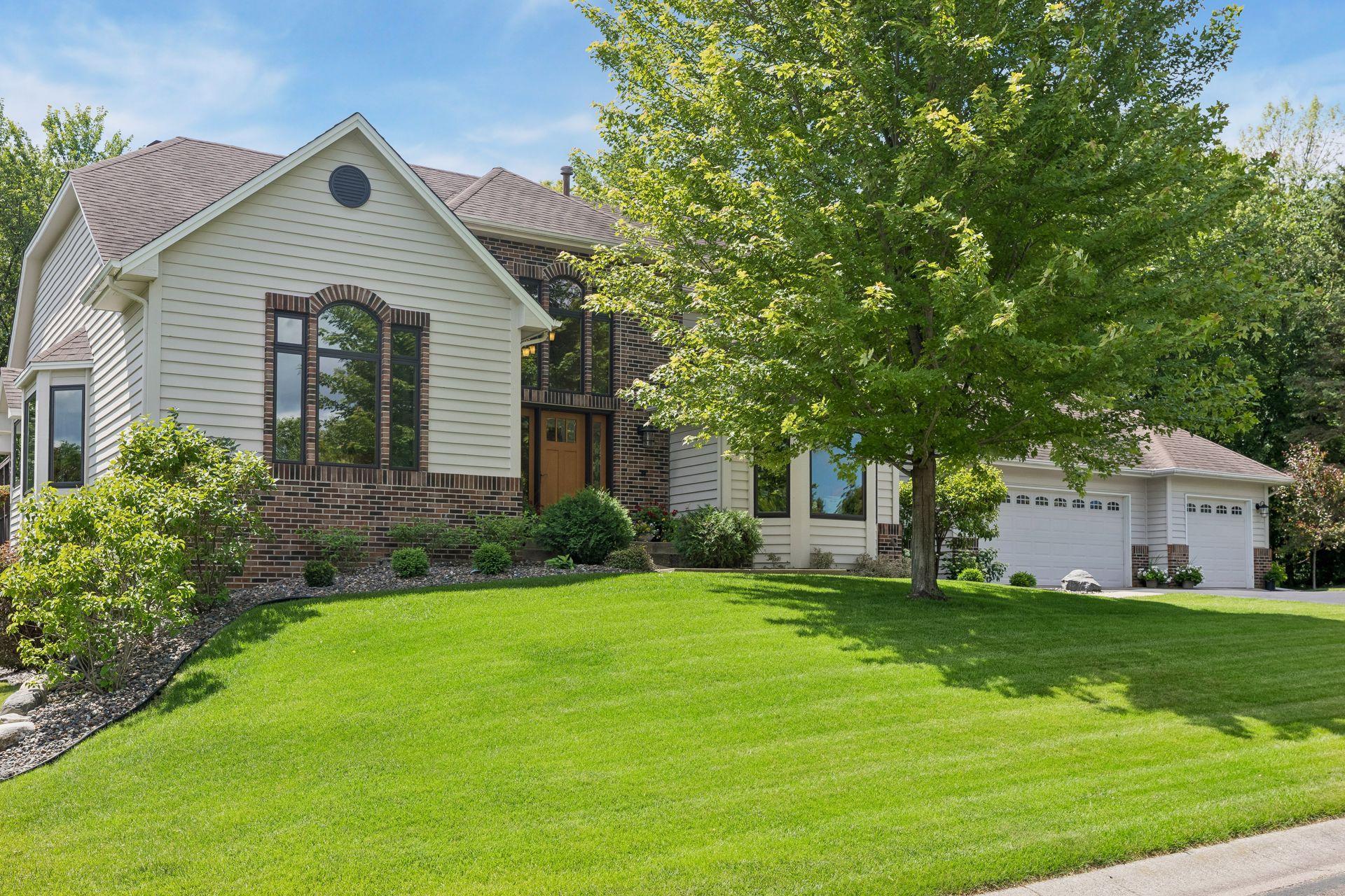 16560 Lake Ridge Drive