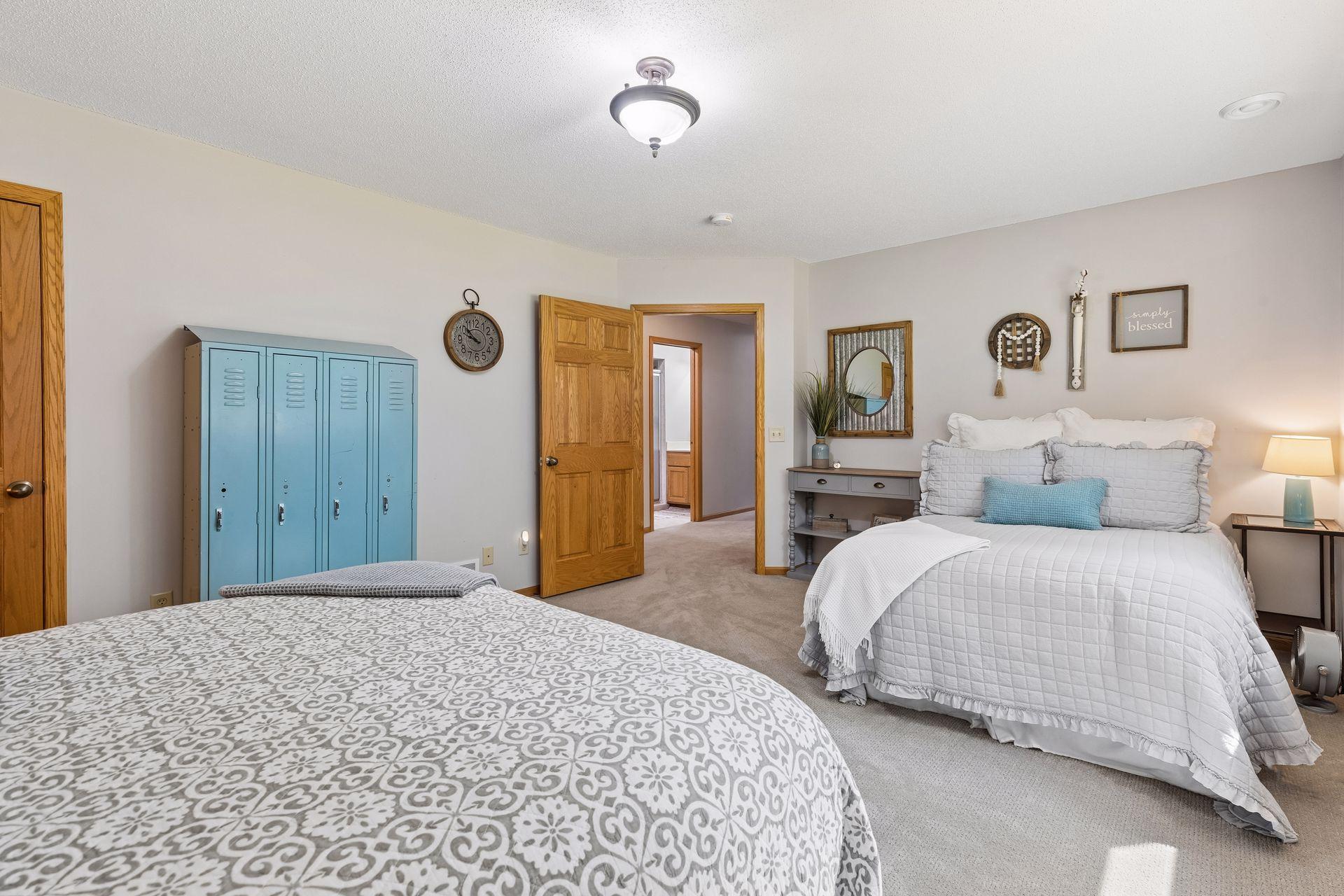 16560 Lake Ridge Drive