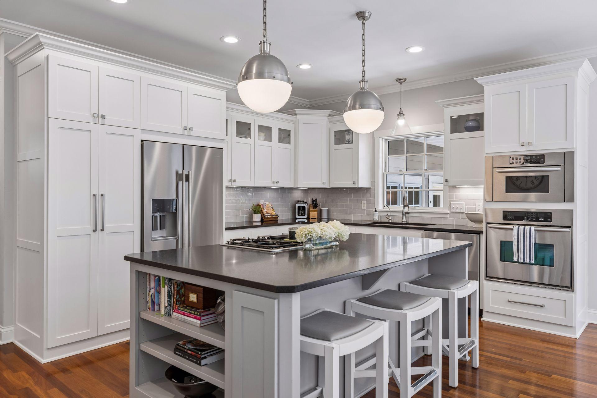 238 Broadway Avenue N