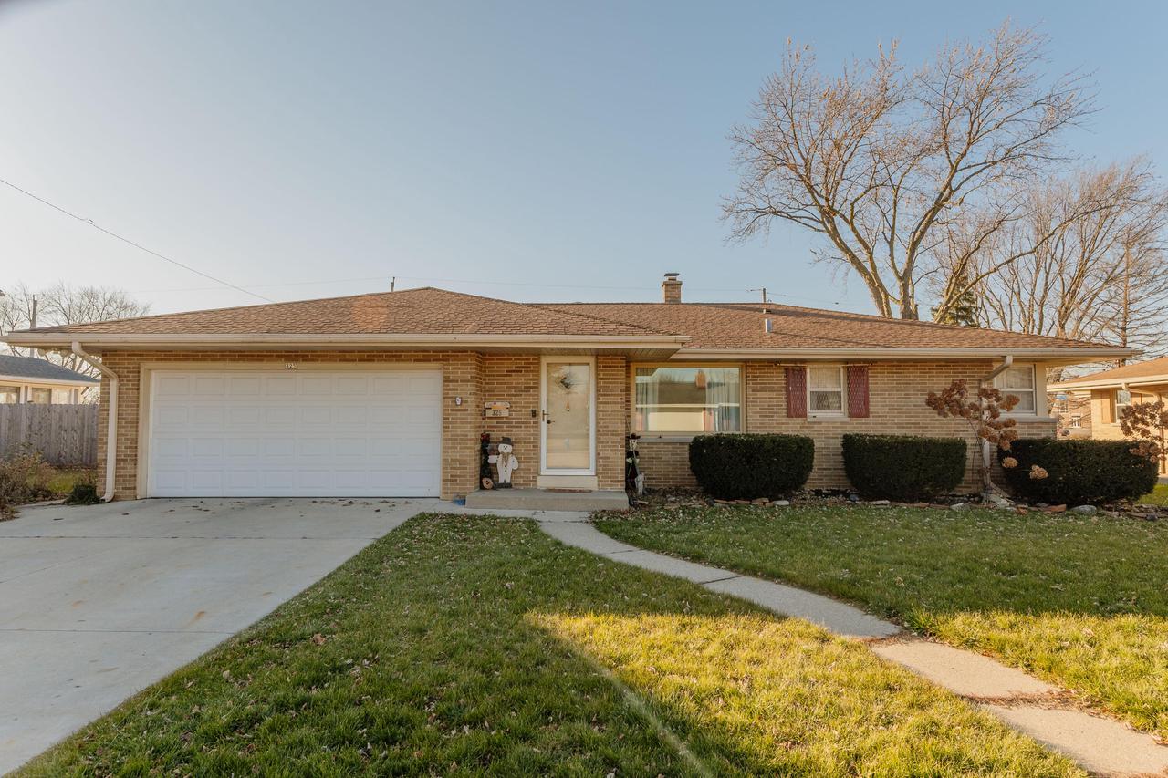 325 Donald DRIVE