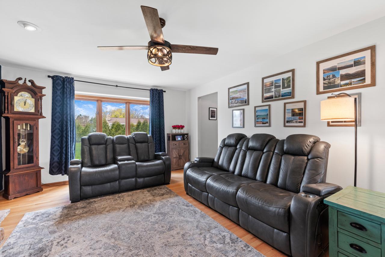 10038 North Brookdale DRIVE