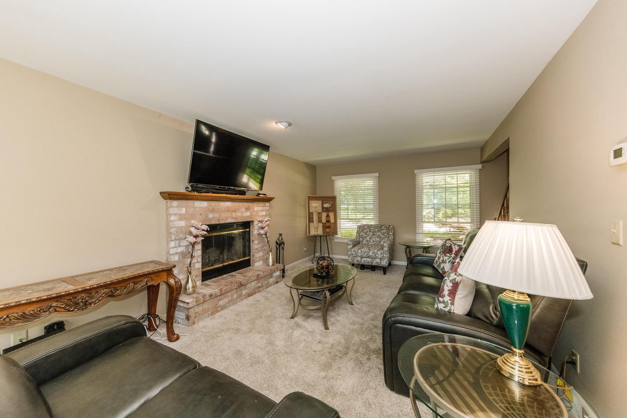 3521 Foxwood ROAD