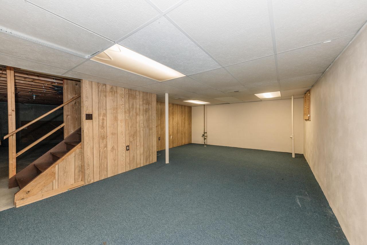 3521 Foxwood ROAD