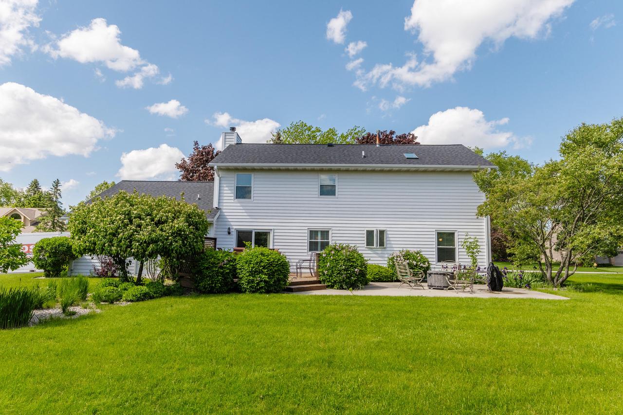 3521 Foxwood ROAD