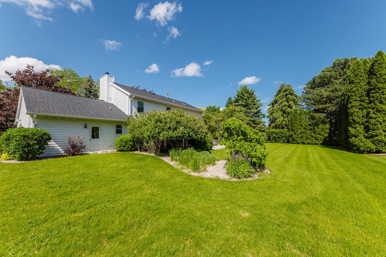3521 Foxwood ROAD
