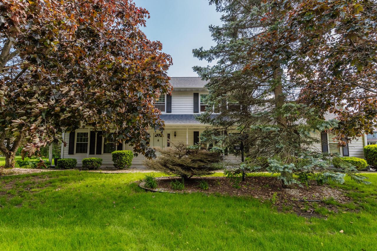 3521 Foxwood ROAD
