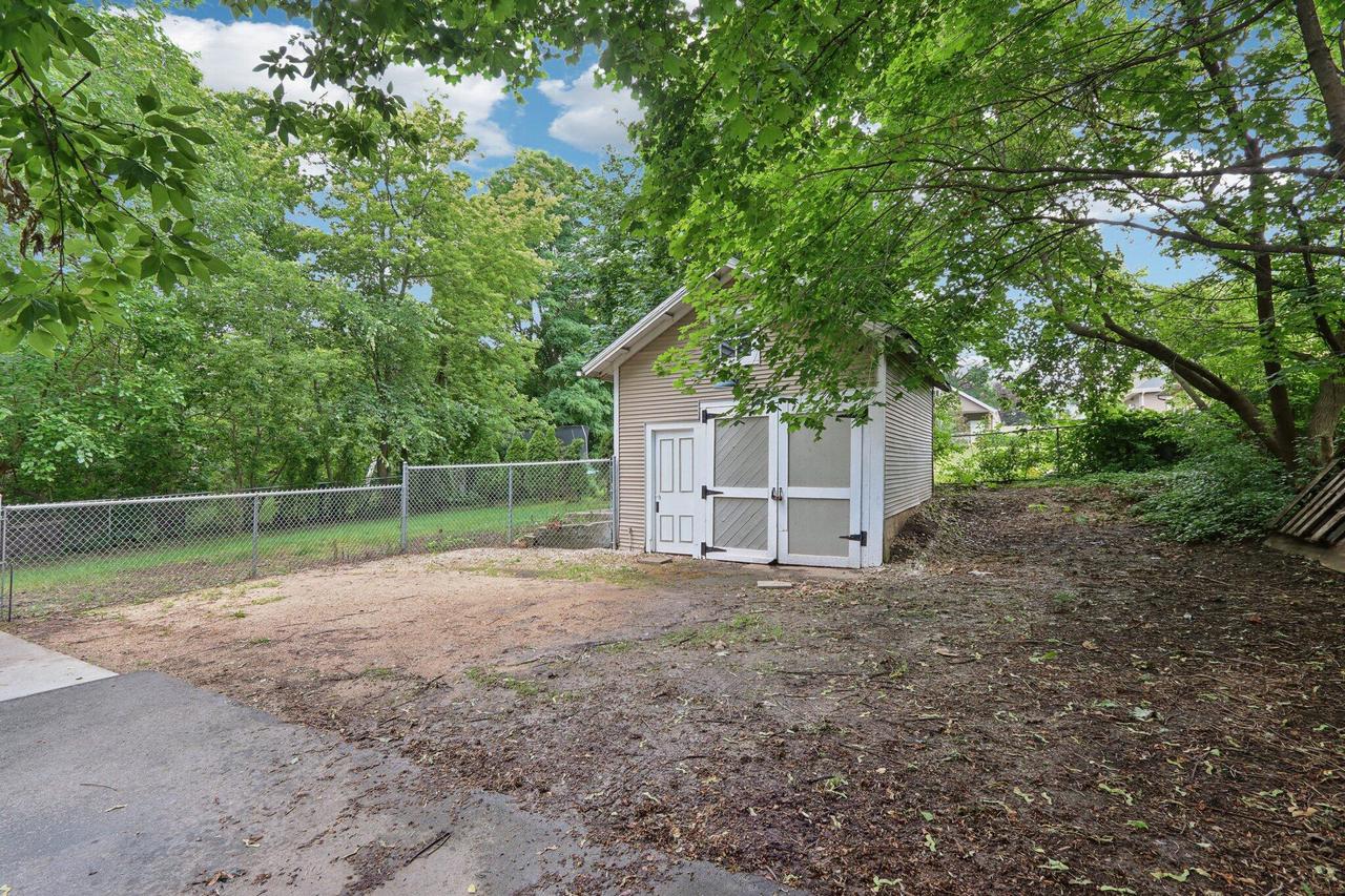 11010 West Janesville ROAD