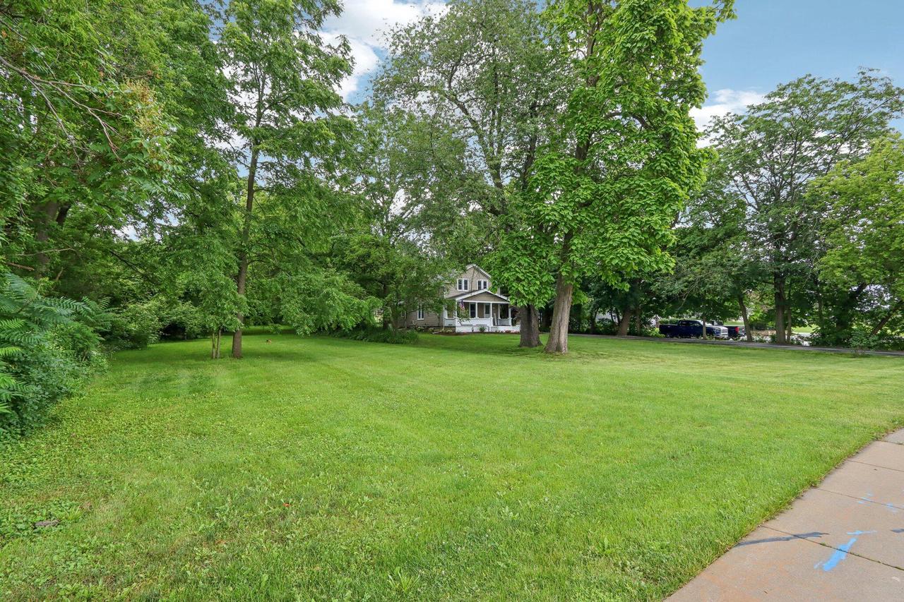 11010 West Janesville ROAD