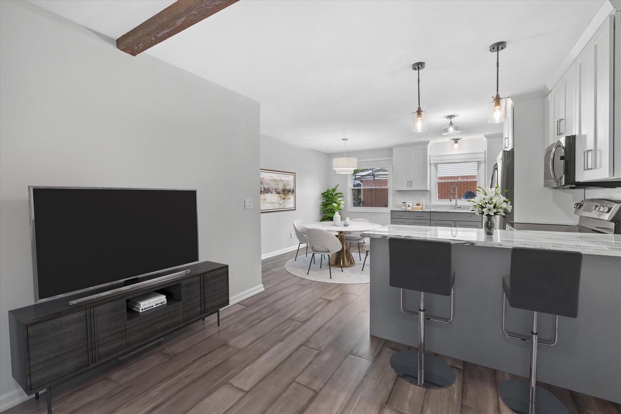 12725 West Brentwood DRIVE