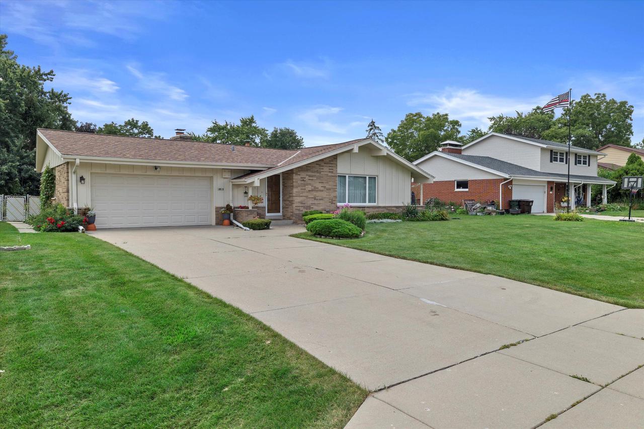 12725 West Brentwood DRIVE