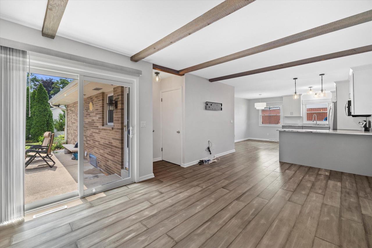 12725 West Brentwood DRIVE